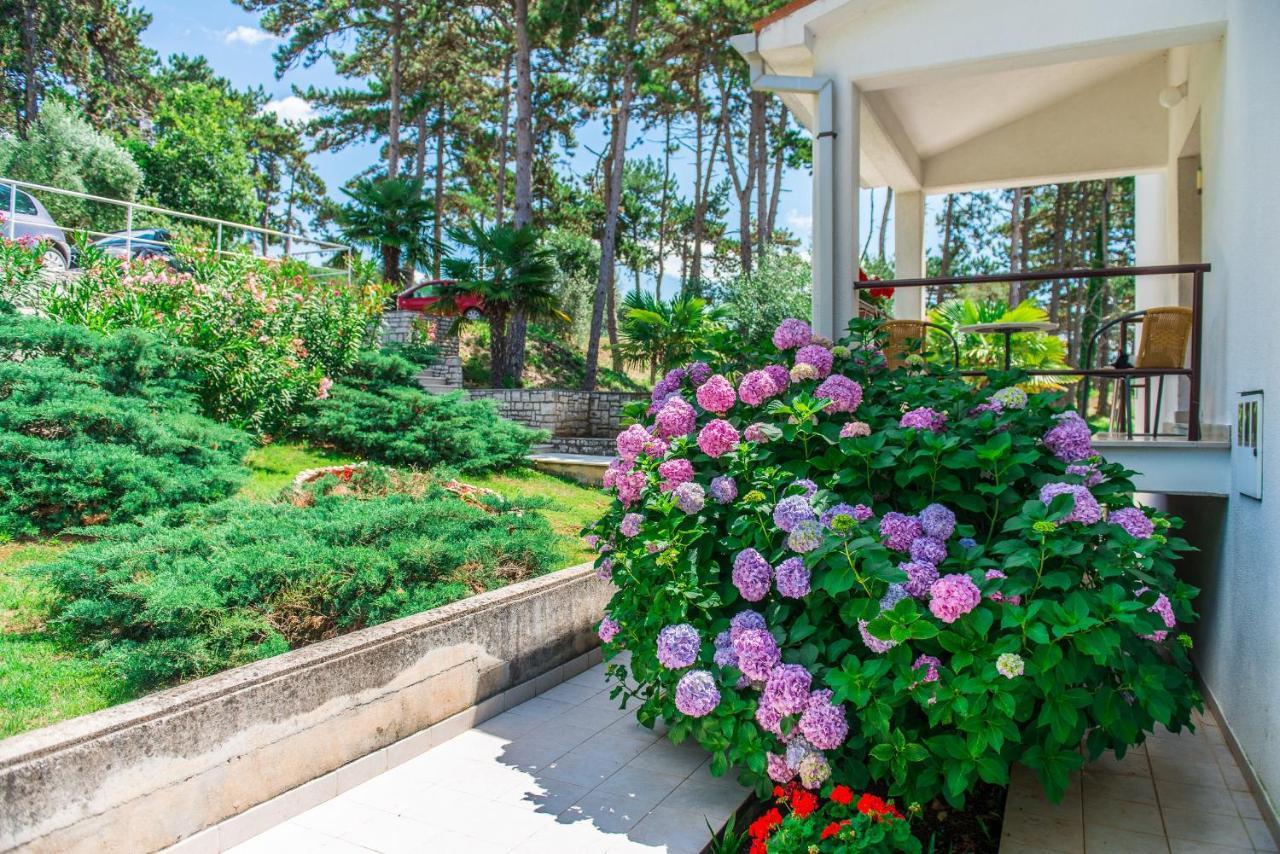Apartments Pino ราบัซ ภายนอก รูปภาพ