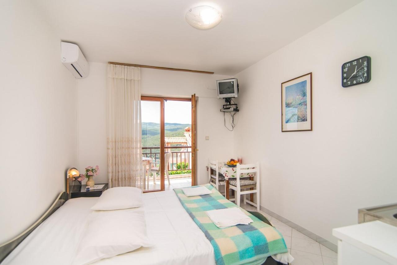 Apartments Pino ราบัซ ภายนอก รูปภาพ