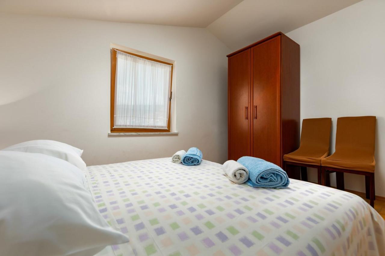 Apartments Pino ราบัซ ภายนอก รูปภาพ