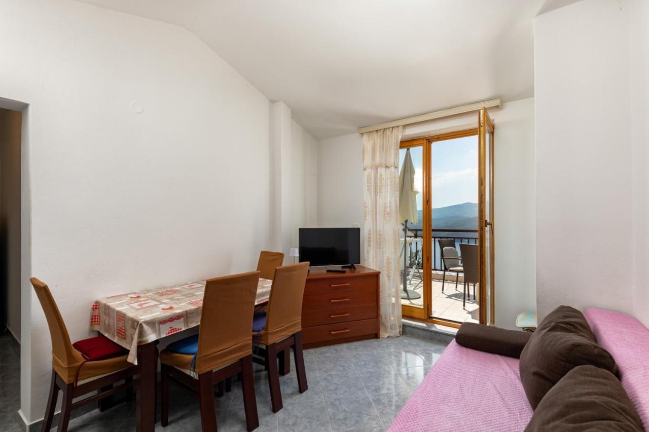 Apartments Pino ราบัซ ภายนอก รูปภาพ
