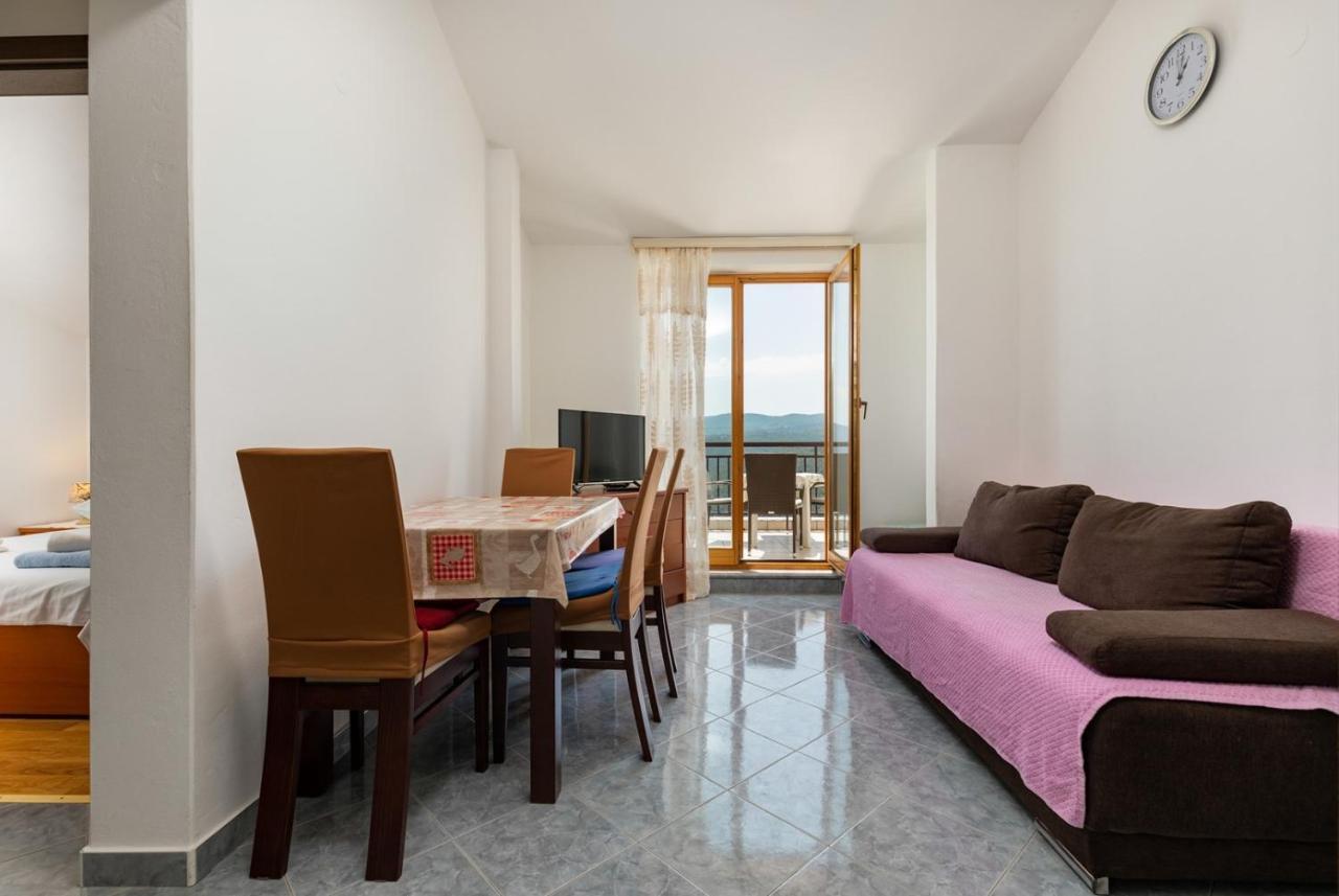 Apartments Pino ราบัซ ภายนอก รูปภาพ
