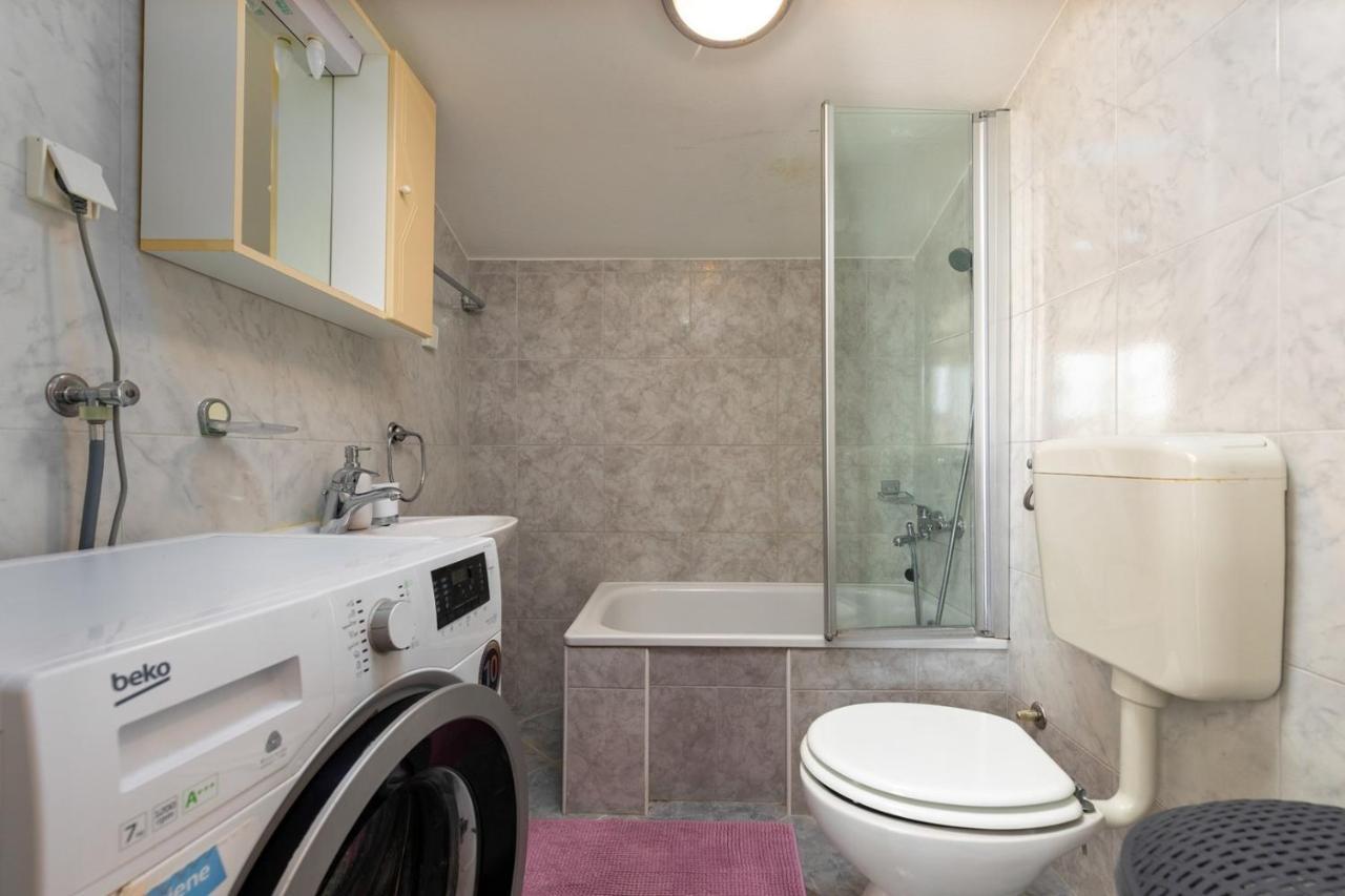 Apartments Pino ราบัซ ภายนอก รูปภาพ